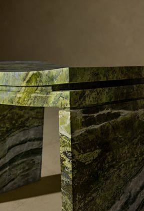 Kreoo Fantasy Stool
