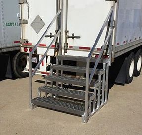 Upside Innovations Semi Truck Steps