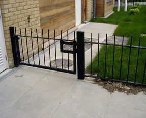 Zaun Vertical Bar Railings