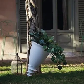 Serralunga Santavase Garden Planter