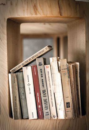 Riva 1920 Torre Lignea Bookshelf