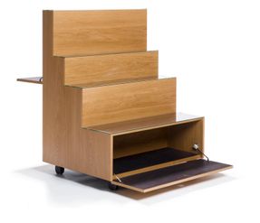 Karakter Rampa Writing Desk