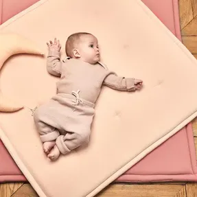 Charliecraneparis Tami Activity Mat