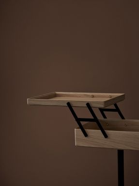 Karakter Comodo Wood Cabinet
