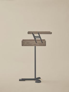 Karakter Comodo Wood Cabinet