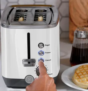 Ge Appliances GE 2-Slice Toaster