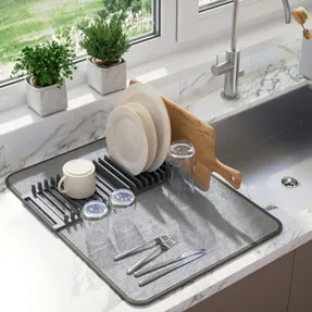 Umbra Udry Dish Drying Rack With Mat