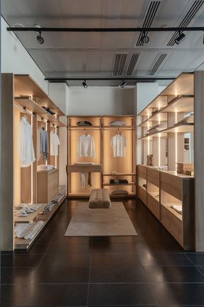 Riva 1920 Avant Open Wardrobes & Walk In Closets