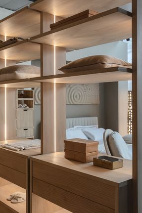 Riva 1920 Avant Open Wardrobes & Walk In Closets