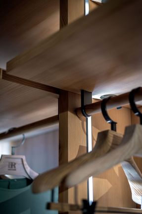 Riva 1920 Avant Open Wardrobes & Walk In Closets