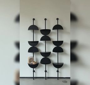 Umbra Solis Adjustable Standing Shelf