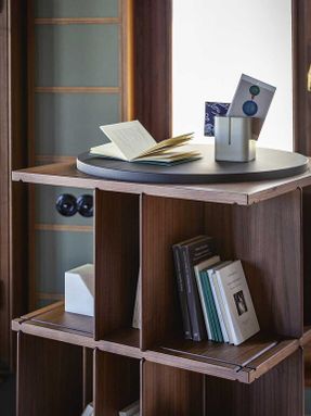 Poltrona Frau Turner Bookcase