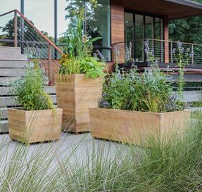 Countrycasualteak Studio Small Square Planter W/ Commercial-grade Liner