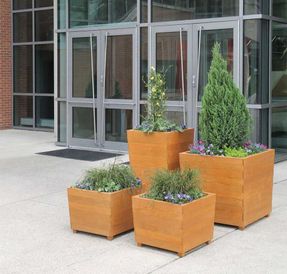 Countrycasualteak Studio Small Square Planter W/ Commercial-grade Liner