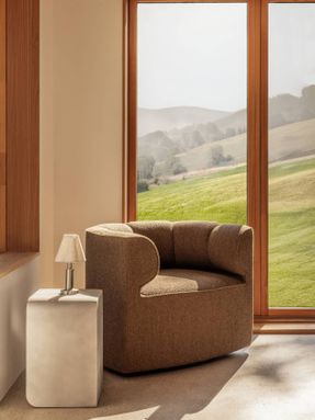 Audo Eave Seamline Lounge Chair