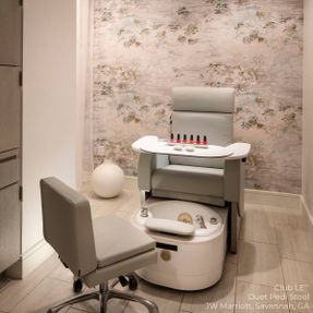 Living Earth Crafts Club LE™ Pedicure Chair