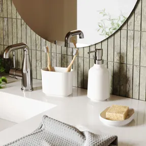 Umbra Step Toothbrush Holder