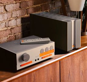 Quad Quad 303 Power Amplifier
