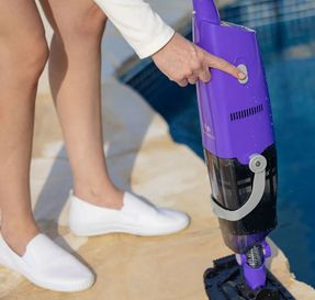 Maytronics Niya Aquasweep S1 Pool Cleaner