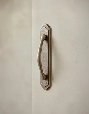 Groel María Pull Handle