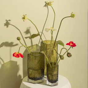 Case Causeway Vase