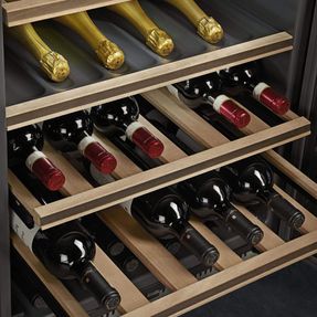 Smeg Wi-Fi Built-in Wine Cooler