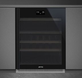 Smeg Wi-Fi Built-in Wine Cooler