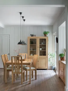 Ercol Bosco Dining Display Cabinet