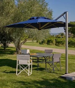 Unopiu Levante Square Umbrella