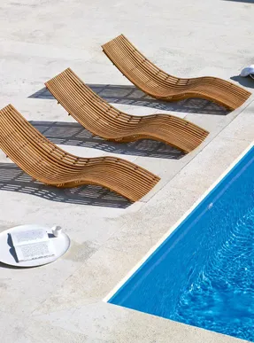 Unopiu Swing Stacking Chaise Longue In Teak
