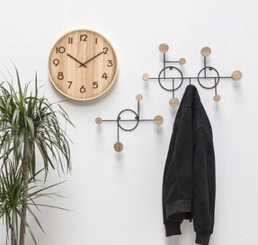 Present Time Wall Clock Pure Medium