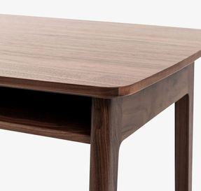 Case Dulwich Desk
