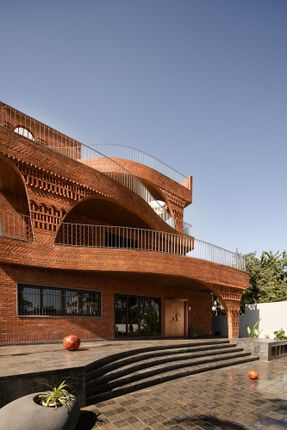 Anthill House