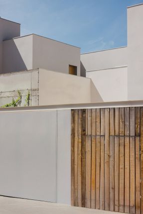 MG Houses