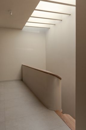 House Dieciocho