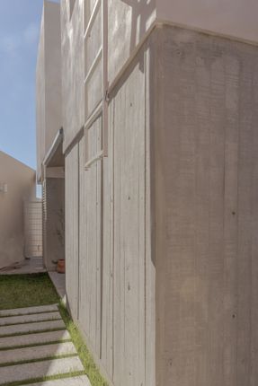 House Dieciocho