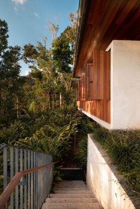 Nature Conservancy Lodge
