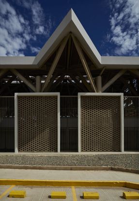 Plaza Luna Vallenata