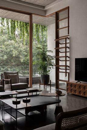 Antarvan Residence