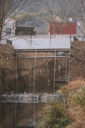 Easel Bridge