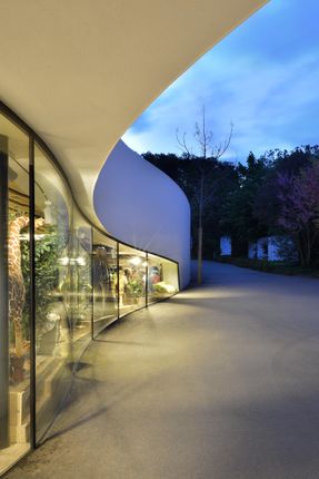 Renovation And Extension Of The Zurich Zoo Foyer