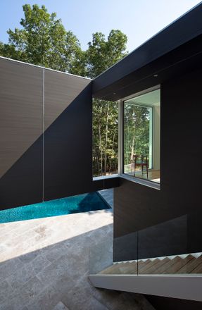 Split House By K/R