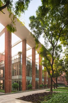 The Lalit Suri Hospitality Institute