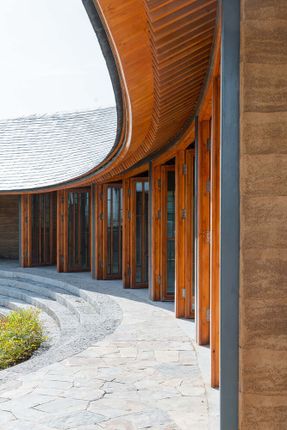 Dapi Mountain Pavilion