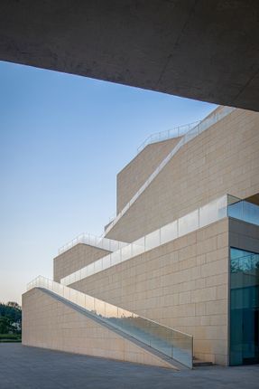 Window of Kaizhou Museum