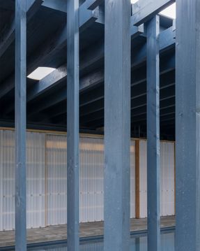 ge(LUIF)el Pool Pavilion
