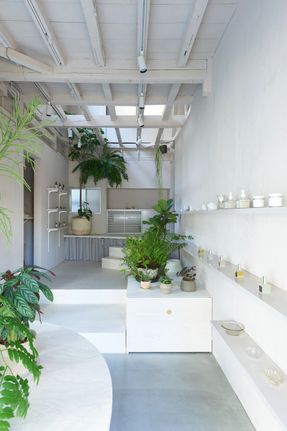 LÖUKA Shop