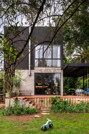 Kalm Residence