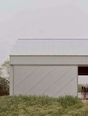 SHED/HOUSE