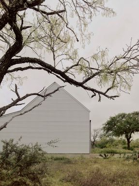 SHED/HOUSE